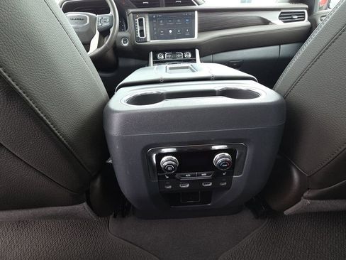 Used 2023 GMC Yukon Denali w/ Denali Reserve Package AWD/4WD image 30
