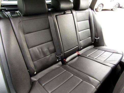 Used 2014 Volkswagen Jetta TDI image 16