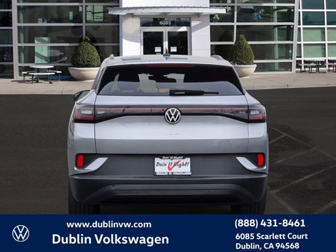 Certified 2023 Volkswagen ID.4 Pro image 5