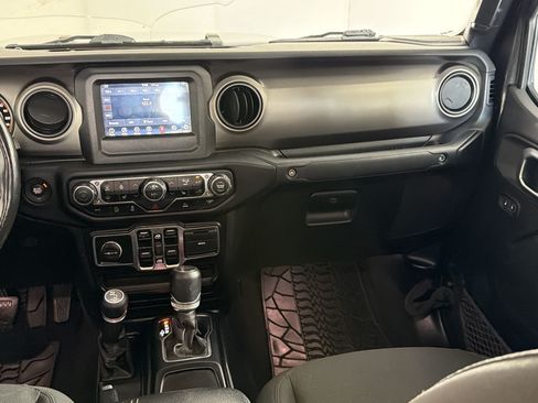 Used 2020 Jeep Gladiator Sport w/ Quick Order Package 24S AWD/4WD image 17