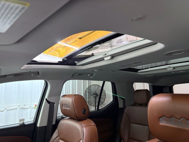 Used 2019 Chevrolet Traverse High Country w/ LPO, Floor Liner Package AWD/4WD image 42