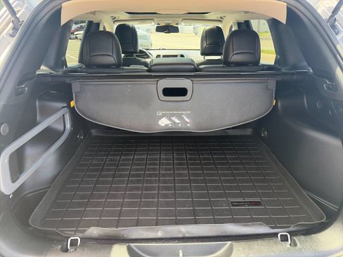 Used 2017 Jeep Cherokee Limited AWD/4WD image 16