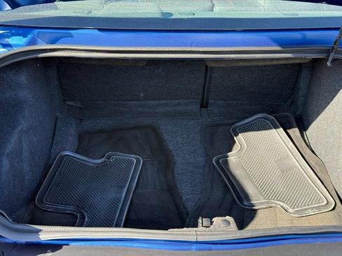Used 2010 Dodge Challenger R/T RWD image 5