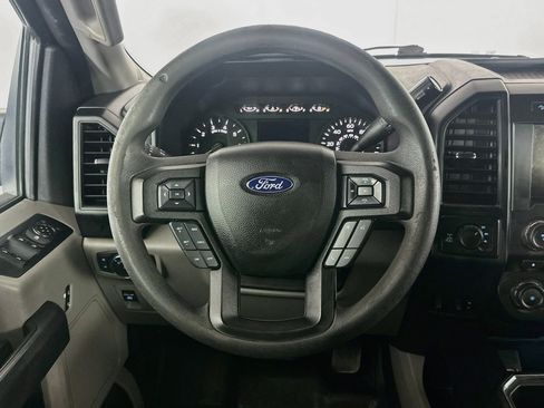 Used 2018 Ford F150 XL w/ Equipment Group 101A Mid AWD/4WD image 17
