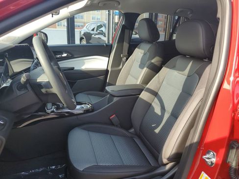 New 2026 Chevrolet Trax LT image 17