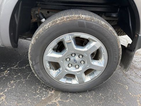 Used 2014 Ford F150 Lariat w/ Equipment Group 502A Luxury AWD/4WD image 12