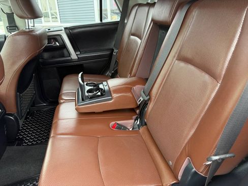 Used 2019 Toyota 4Runner 4WD image 36