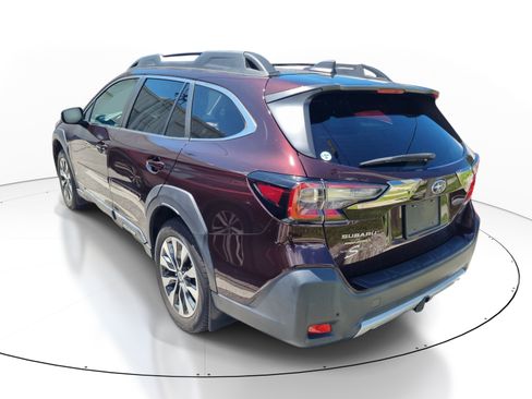 Used 2024 Subaru Outback Limited AWD/4WD image 7
