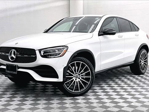 Used 2023 Mercedes-Benz GLC 300 4MATIC Coupe image 13
