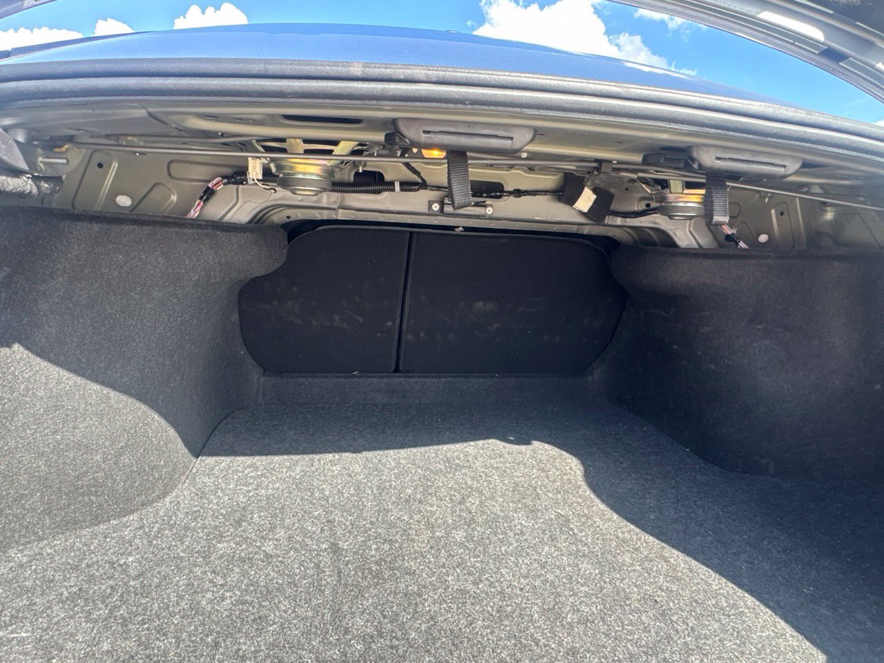 Used 2025 Nissan Sentra SV w/ Trunk Package FWD image 37