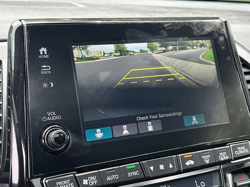 Used 2022 Honda Odyssey Elite image 19