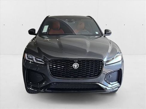 New 2026 Jaguar F-PACE R-Dynamic S image 2