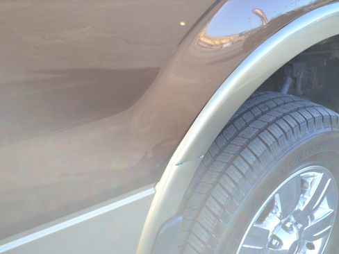 Used 2011 Ford F150 Lariat w/ Lariat Chrome Pkg image 53