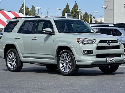 Used 2022 Toyota 4Runner TRD Sport w/ Technology Package RWD image 5
