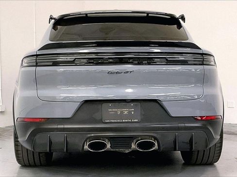 Used 2024 Porsche Cayenne Turbo GT image 5