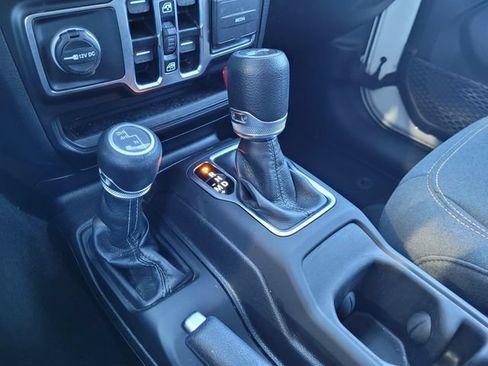 Certified 2025 Jeep Wrangler Unlimited Sahara AWD/4WD image 12