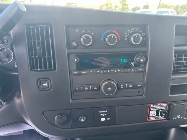 New 2026 Chevrolet Express 2500 w/ Communications Package RWD image 23