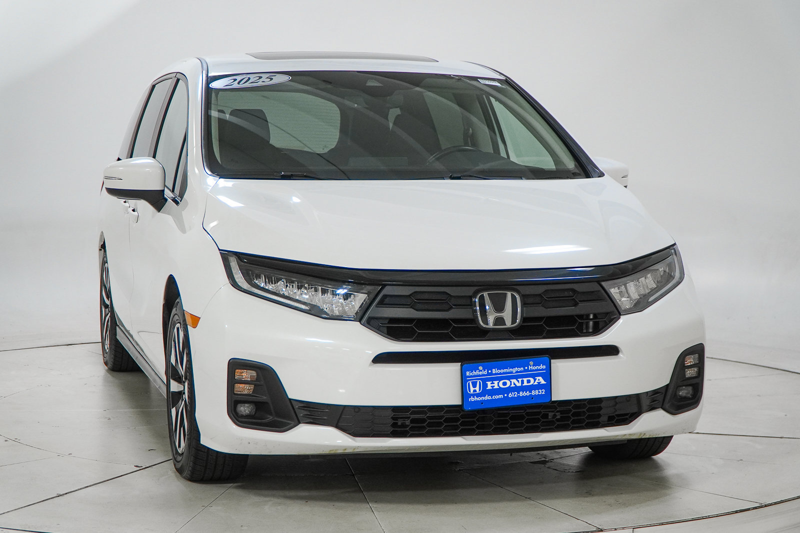 Used 2025 Honda Odyssey EX-L image 16