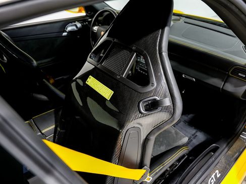 Used 2008 Porsche 911 GT2 RWD image 21