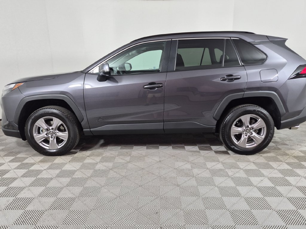 Used 2024 Toyota RAV4 XLE w/ Convenience Package FWD image 6