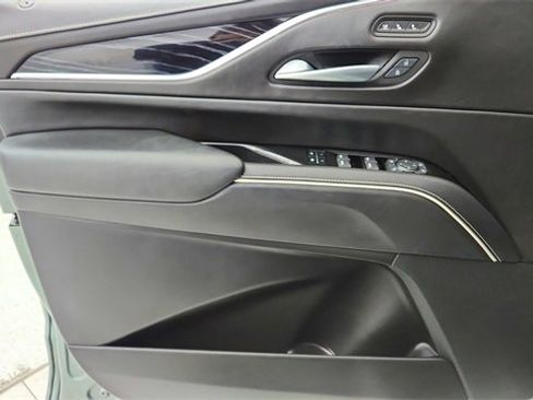 Used 2023 Cadillac Escalade V image 40