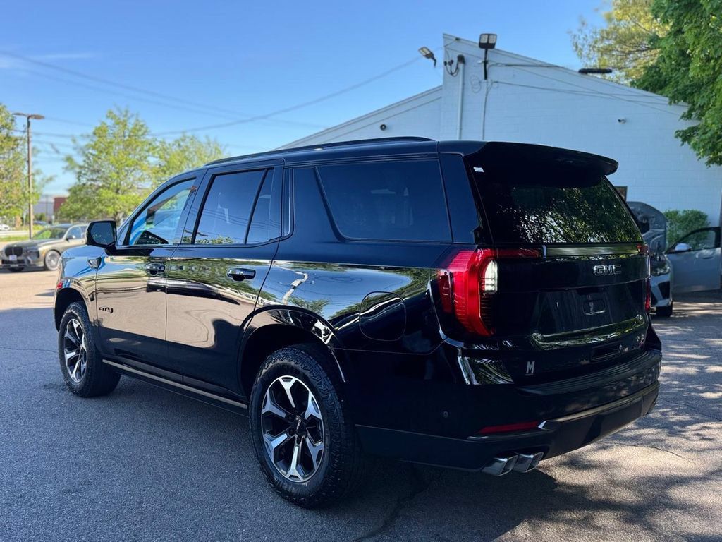 Used 2026 GMC Yukon AT4 Ultimate AWD/4WD image 4