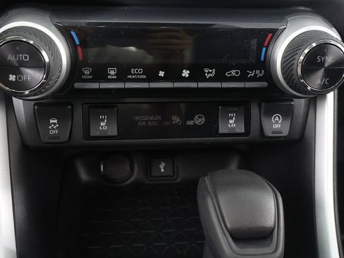 Used 2022 Toyota RAV4 XLE w/ Convenience Package AWD/4WD image 48