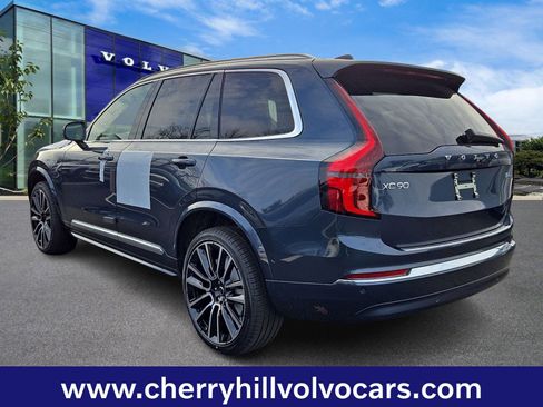 New 2026 Volvo XC90 B6 Plus w/ Protection Package Premier image 3