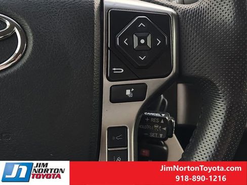 Used 2022 Toyota Tacoma SR5 RWD image 29
