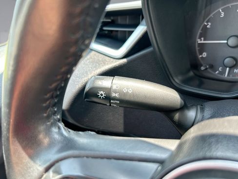 Used 2025 Toyota Corolla SE FWD image 20