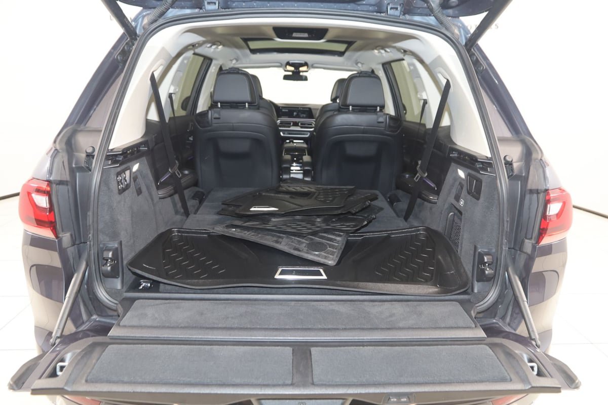 Used 2022 BMW X7 xDrive40i w/ Premium Package AWD/4WD image 49