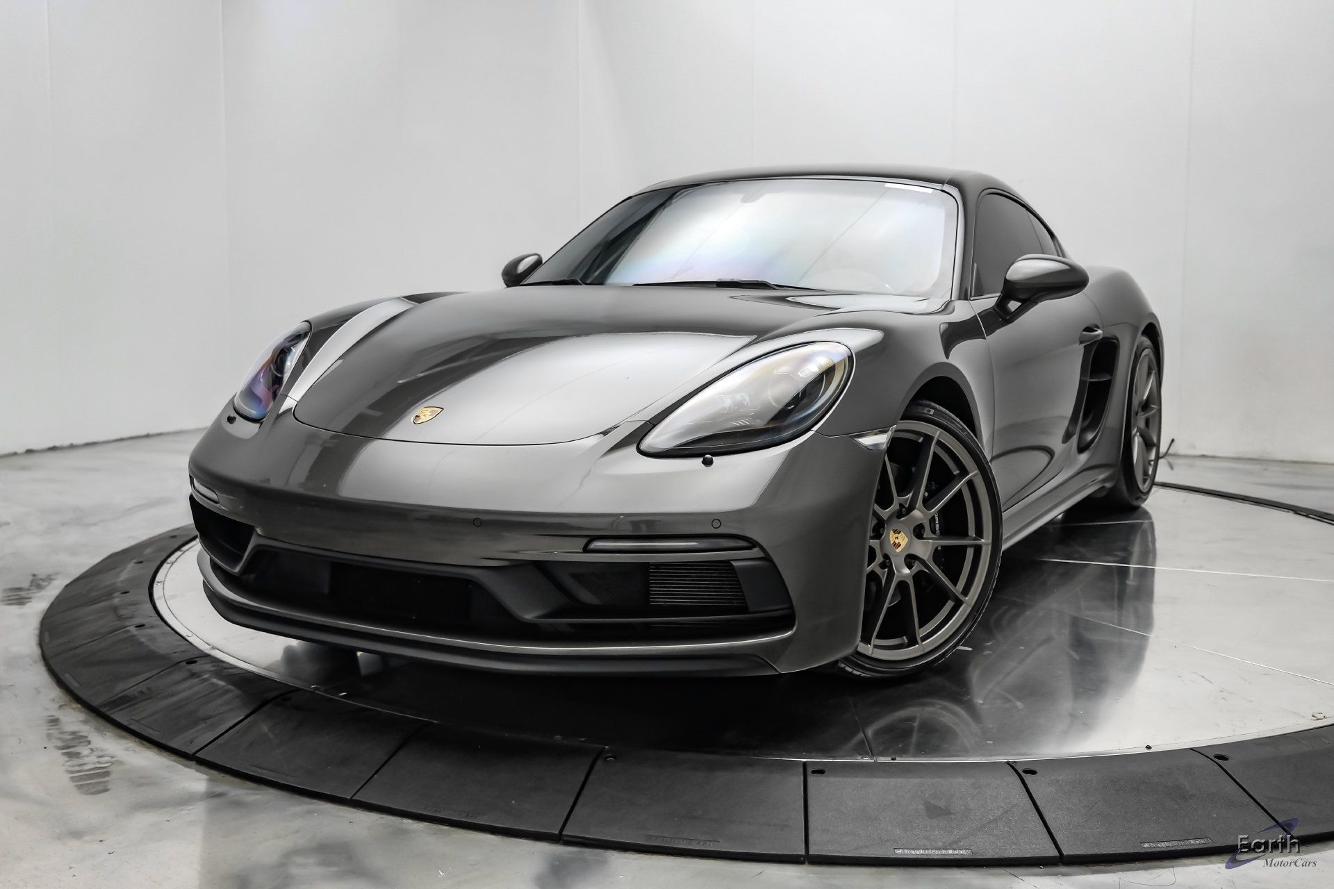Used 2023 Porsche 718 Cayman GTS RWD image 5