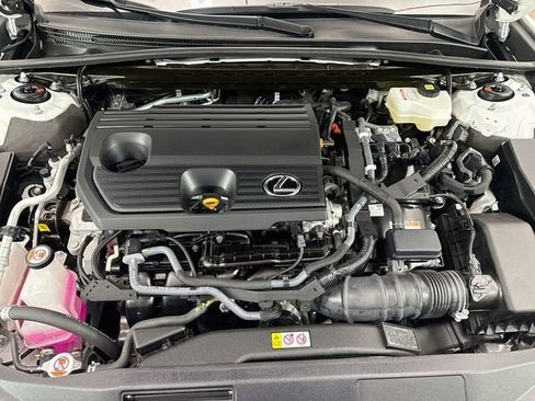Used 2025 Lexus ES 300h w/ Premium Package FWD image 31