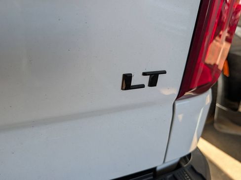 Used 2024 Chevrolet Silverado 1500 LT Trail Boss w/ LT Trail Boss Premium Package AWD/4WD image 9