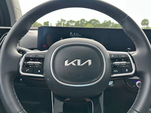 Used 2024 Kia Sorento S w/ Panoramic Sunroof Package FWD image 23