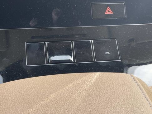 Used 2025 INFINITI QX80 Sensory AWD/4WD image 23