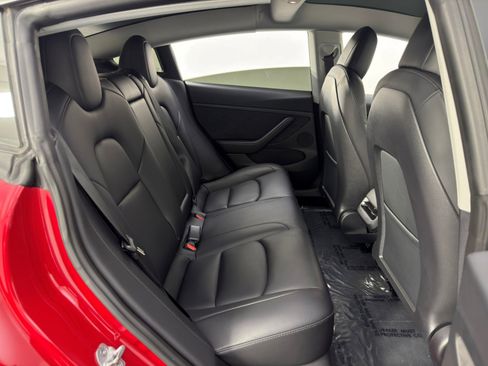 Used 2022 Tesla Model 3 Standard Range image 41