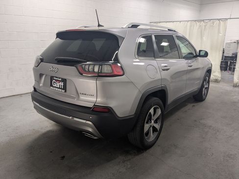 Used 2019 Jeep Cherokee Limited AWD/4WD image 7