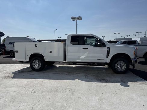 New 2026 Ford F350 XL w/ XL Chrome Package AWD/4WD image 2