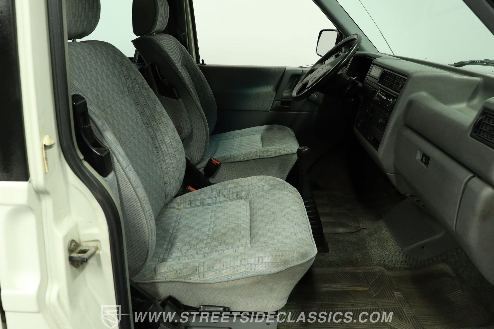 Used 1992 Volkswagen Eurovan Camper FWD image 39