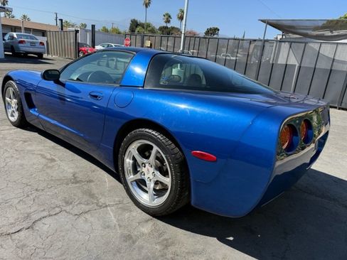 Used 2002 Chevrolet Corvette Coupe w/ Preferred Equipment Group2 RWD image 12