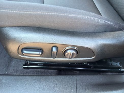 Used 2024 Chevrolet Malibu LT image 15