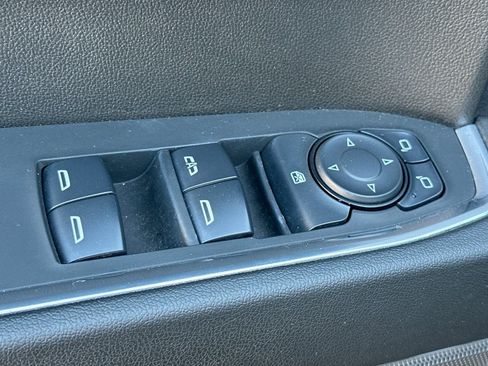 Used 2024 GMC Sierra 1500 Elevation image 11