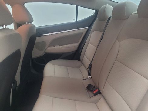 Used 2019 Hyundai Elantra SEL FWD image 18