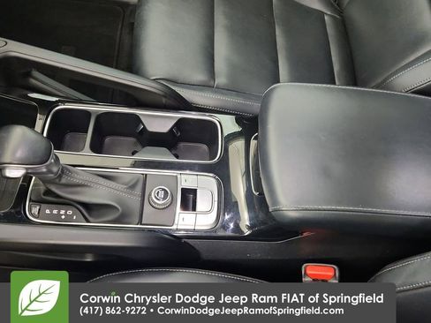 Used 2025 Kia Telluride S FWD image 30
