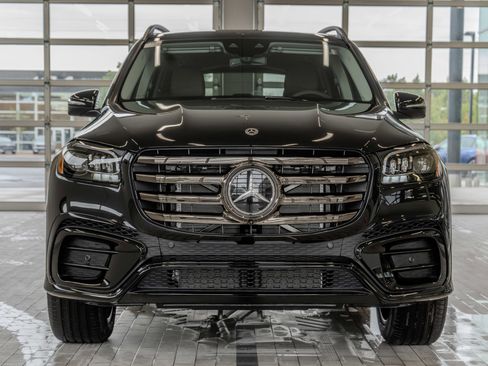 New 2026 Mercedes-Benz GLS 450 4MATIC image 11
