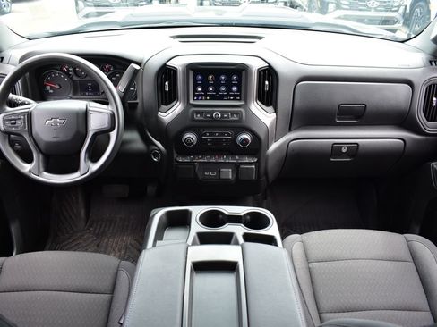 Used 2025 Chevrolet Silverado 1500 Custom Trail Boss w/ Dark Appearance Package AWD/4WD image 34