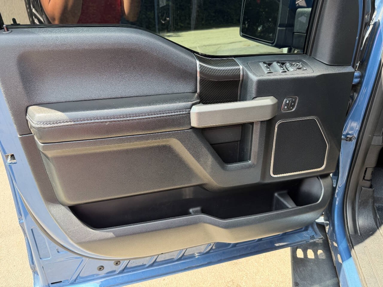 Used 2019 Ford F150 Raptor w/ Equipment Group 802A Luxury AWD/4WD image 21