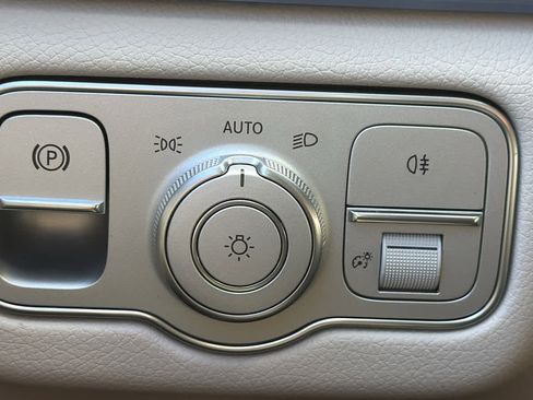 New 2026 Mercedes-Benz GLE 450 4MATIC image 19