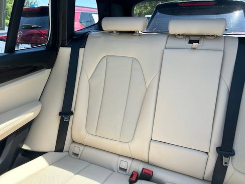 Used 2024 BMW X3 sDrive30i w/ Premium Package RWD image 13